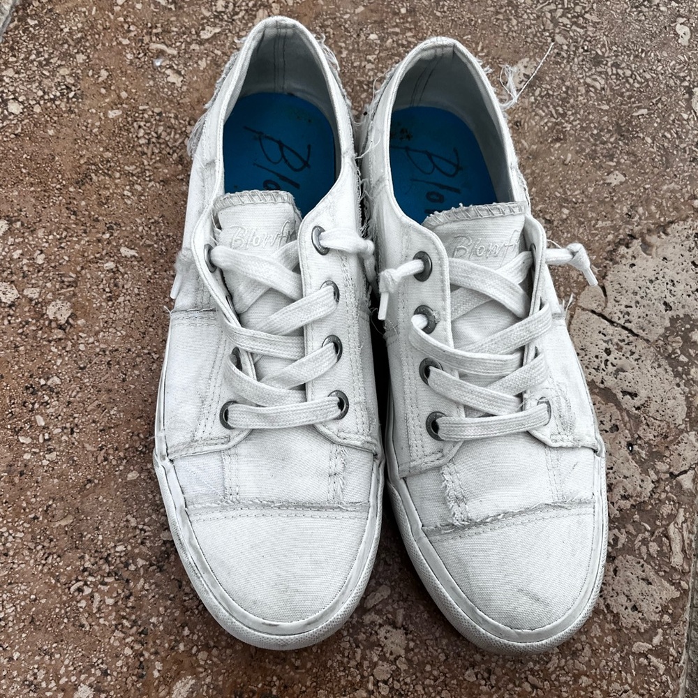 Blowfish Malibu white slip on sneakers